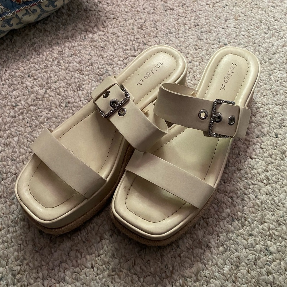 Neutral Cream Platform Slide Sandals with Buckle